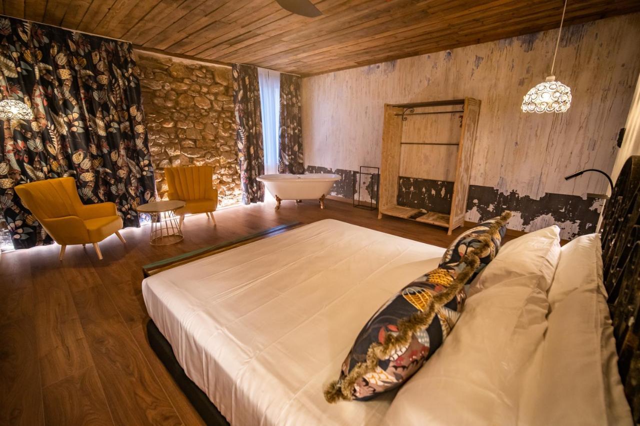 Hotel Somnifabrik Valderrobres Extérieur photo