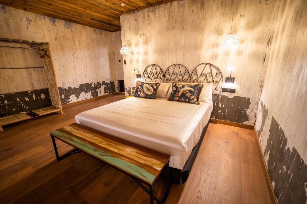 Hotel Somnifabrik Valderrobres Extérieur photo